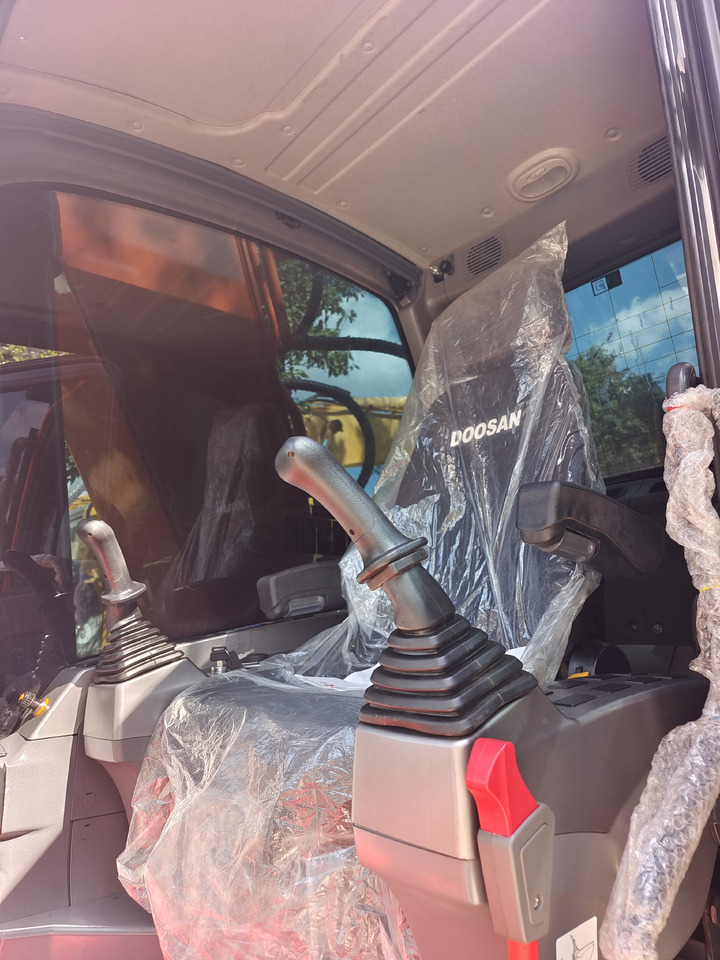 DOOSAN DX225 DX300 DX340 DX225LCA DX225LC-9C - Гусеничный экскаватор: фото 4 DOOSAN DX225 DX300 DX340 DX225LCA DX225LC-9C - Гусеничный экскаватор: фото 4