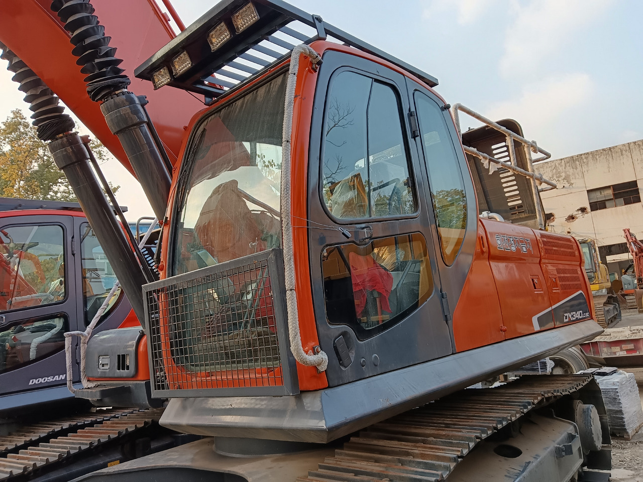 DOOSAN DX340LC - 9C DX340 LCA - Гусеничный экскаватор: фото 5 DOOSAN DX340LC - 9C DX340 LCA - Гусеничный экскаватор: фото 5