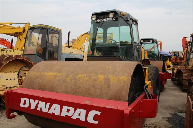 DYNAPAC CA 301D - Дорожный каток: фото 4 DYNAPAC CA 301D - Дорожный каток: фото 4