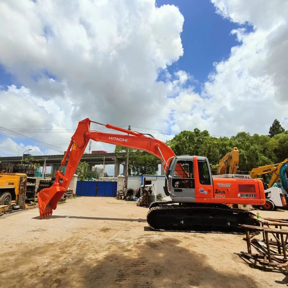 HITACHI ZX200-3 ZX200 - 3 ZX 200 - Гусеничный экскаватор: фото 3 HITACHI ZX200-3 ZX200 - 3 ZX 200 - Гусеничный экскаватор: фото 3