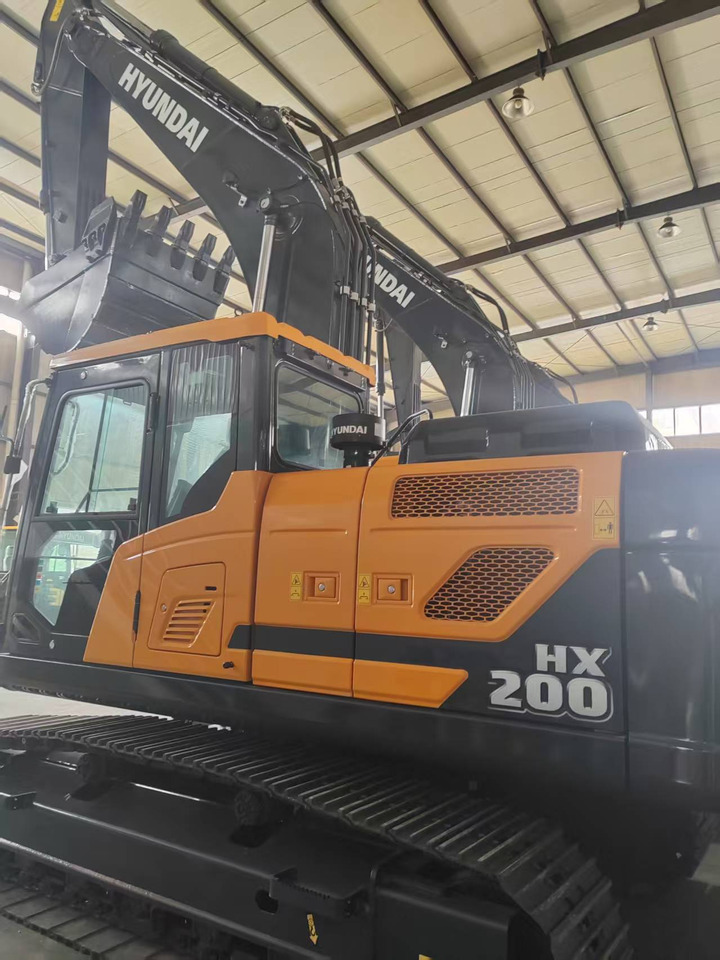 HYUNDAI HX200 HX220HD HX225HD 100% BRAND NEW - Гусеничный экскаватор: фото 3 HYUNDAI HX200 HX220HD HX225HD 100% BRAND NEW - Гусеничный экскаватор: фото 3