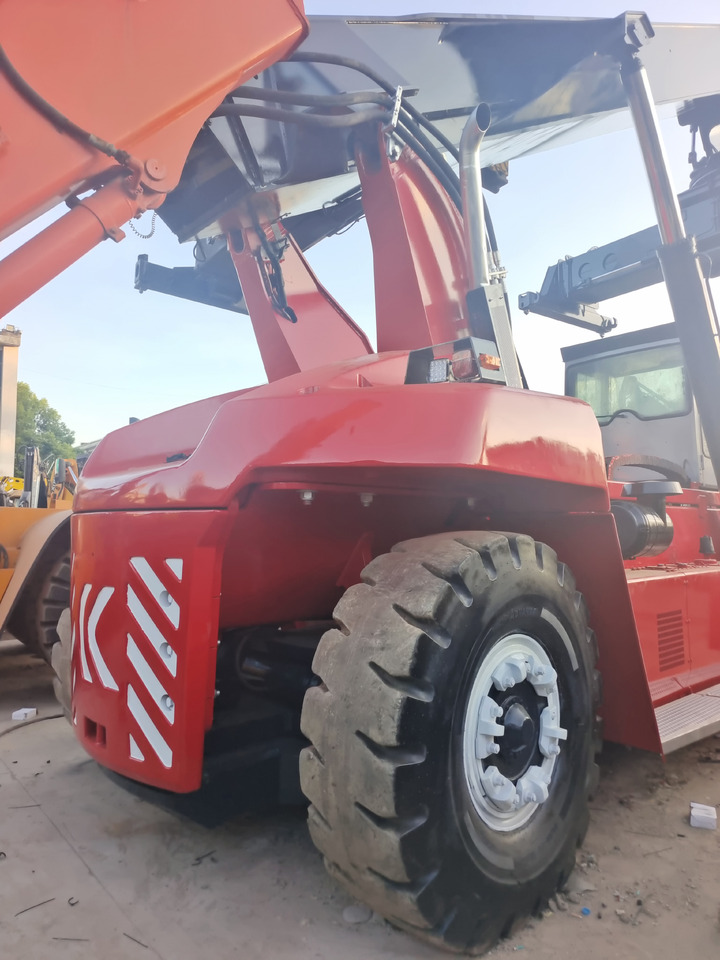 KALMAR DRF 450 45 TON REACH STACKER - Ричстакер: фото 4 KALMAR DRF 450 45 TON REACH STACKER - Ричстакер: фото 4