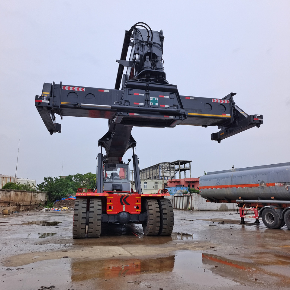 KALMAR DRF450 - Ричстакер: фото 2 KALMAR DRF450 - Ричстакер: фото 2