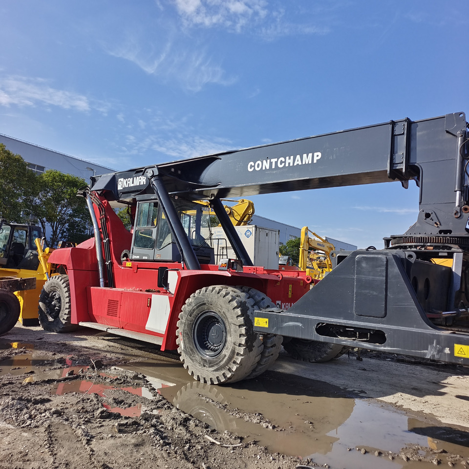 KALMAR DRT450 DRT DRD DRU 450 45 TON reach stacker - Ричстакер: фото 4 KALMAR DRT450 DRT DRD DRU 450 45 TON reach stacker - Ричстакер: фото 4
