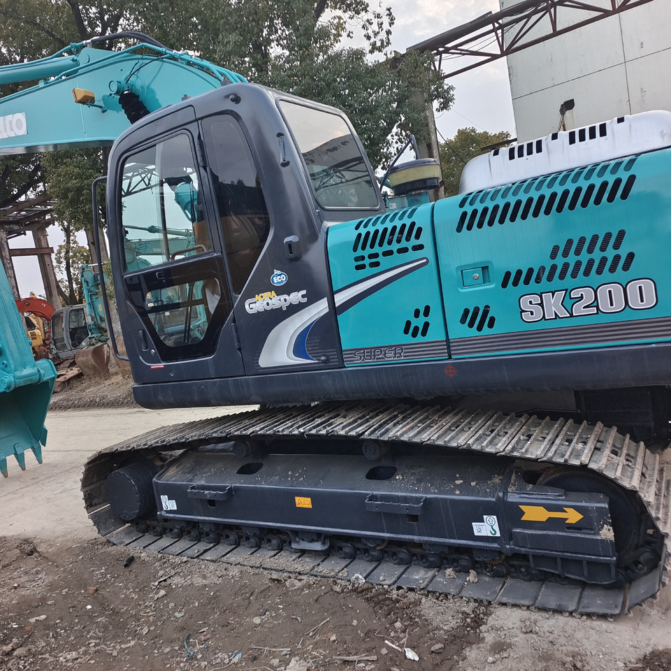 KOBELCO SK 200-8 - Гусеничный экскаватор: фото 1 KOBELCO SK 200-8 - Гусеничный экскаватор: фото 1