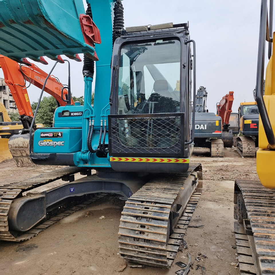 KOBELCO SK140 - Гусеничный экскаватор: фото 5 KOBELCO SK140 - Гусеничный экскаватор: фото 5