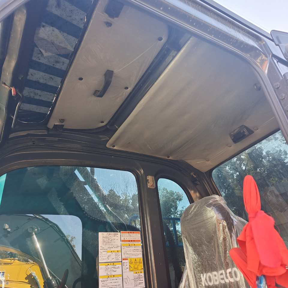 KOBELCO SK200-8 - Гусеничный экскаватор: фото 2 KOBELCO SK200-8 - Гусеничный экскаватор: фото 2