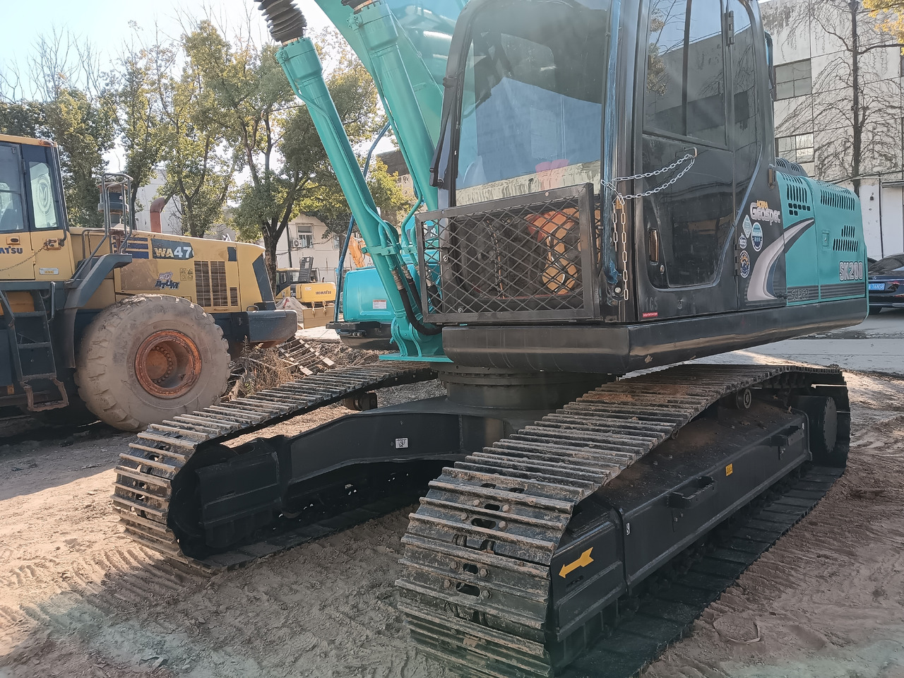 KOBELCO SK200-8 - Гусеничный экскаватор: фото 3 KOBELCO SK200-8 - Гусеничный экскаватор: фото 3