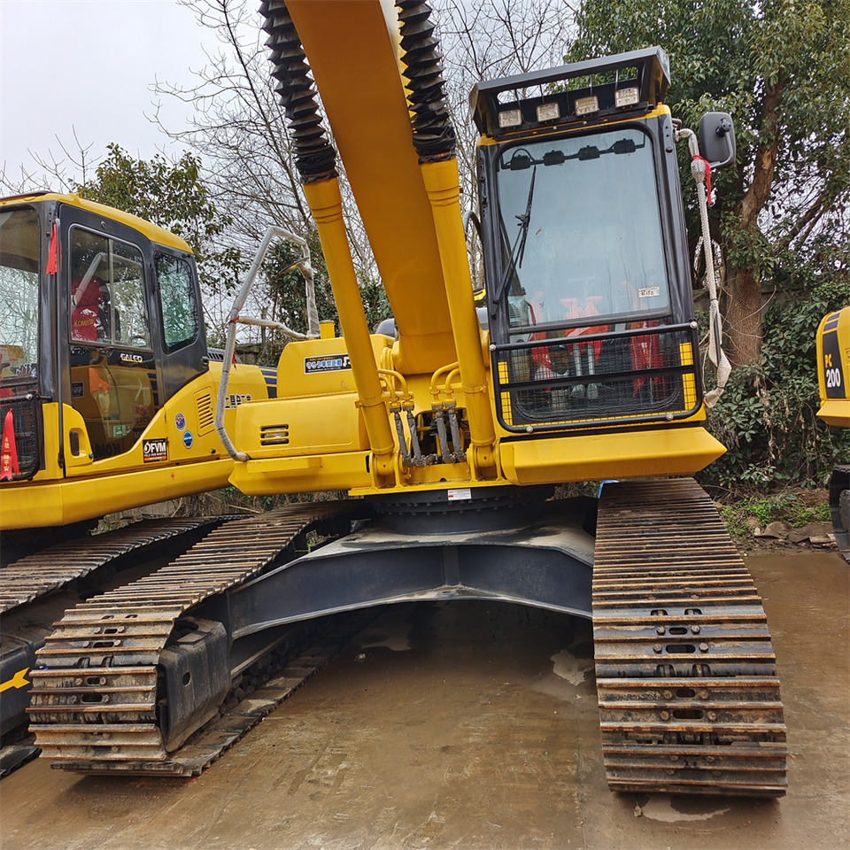 KOMATSU PC 210LC - 8 - Гусеничный экскаватор: фото 2 KOMATSU PC 210LC - 8 - Гусеничный экскаватор: фото 2