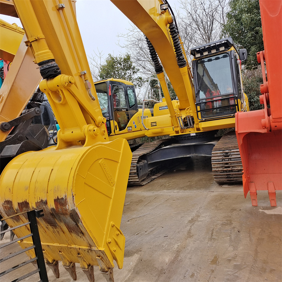 KOMATSU PC 210LC - 8 - Гусеничный экскаватор: фото 1 KOMATSU PC 210LC - 8 - Гусеничный экскаватор: фото 1