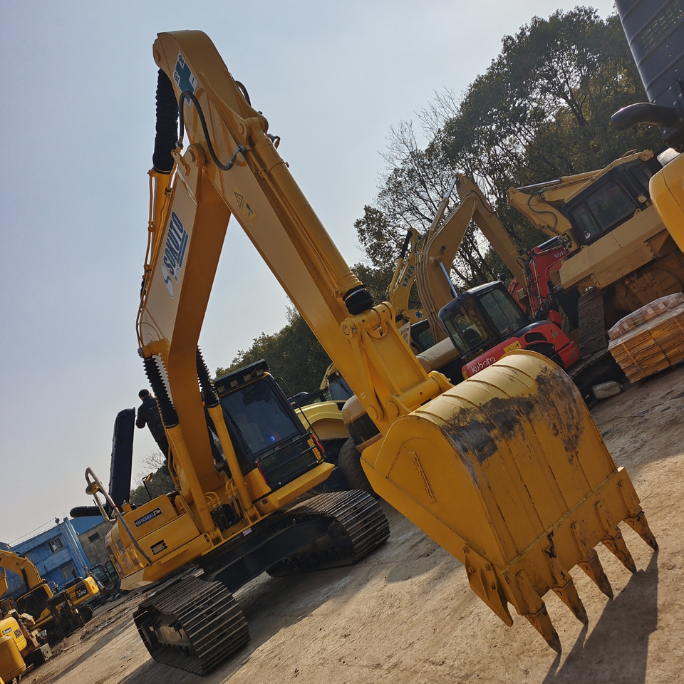 Гусеничный экскаватор KOMATSU PC200-8: фото 14