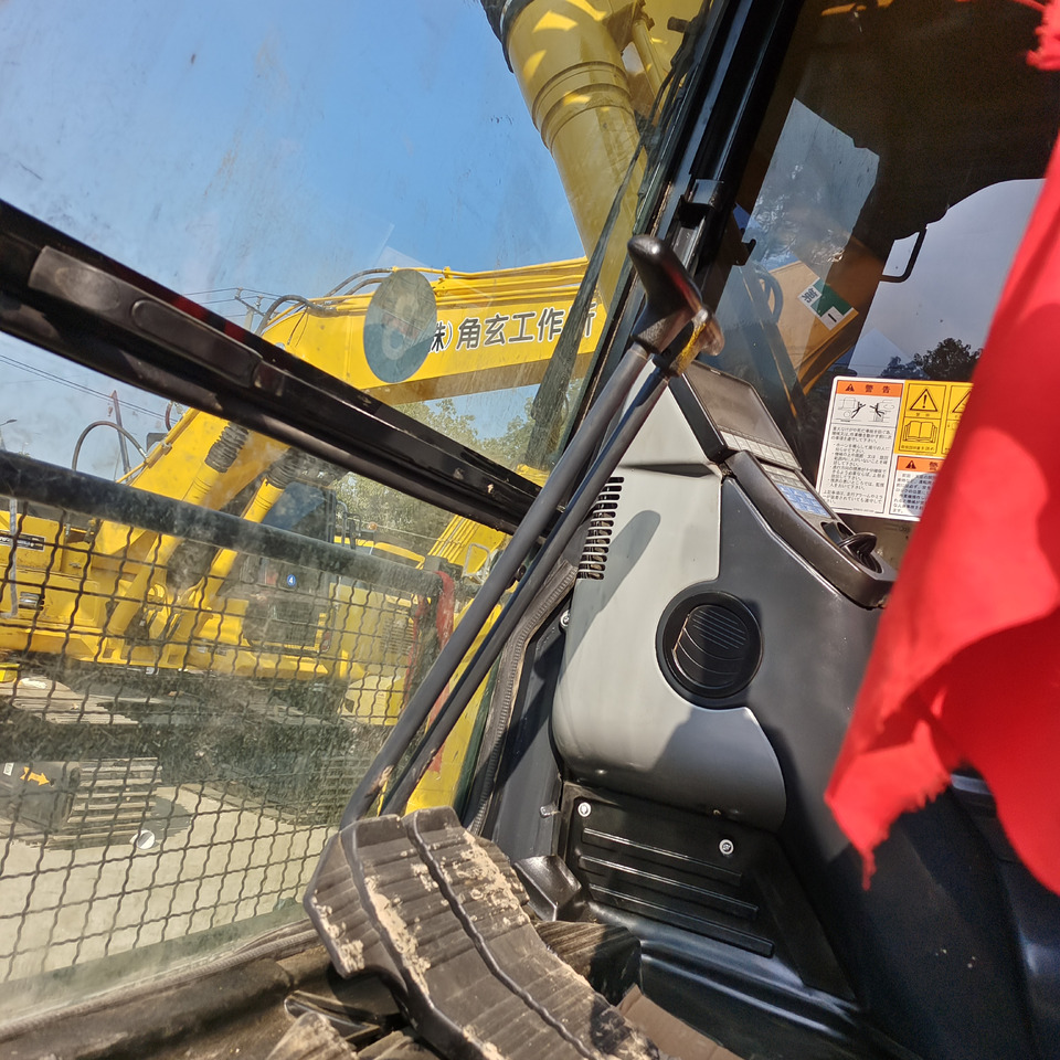 KOMATSU PC200-8 - Гусеничный экскаватор: фото 5 KOMATSU PC200-8 - Гусеничный экскаватор: фото 5