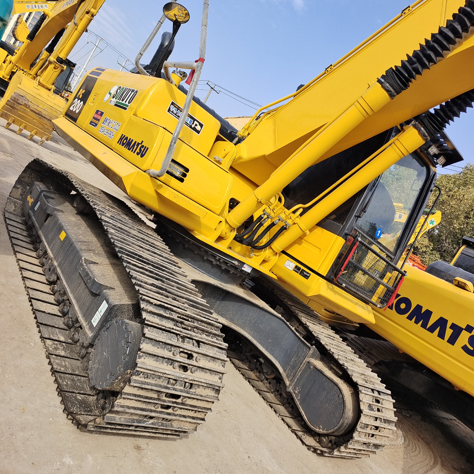 KOMATSU PC200-8 N1 - Гусеничный экскаватор: фото 2 KOMATSU PC200-8 N1 - Гусеничный экскаватор: фото 2