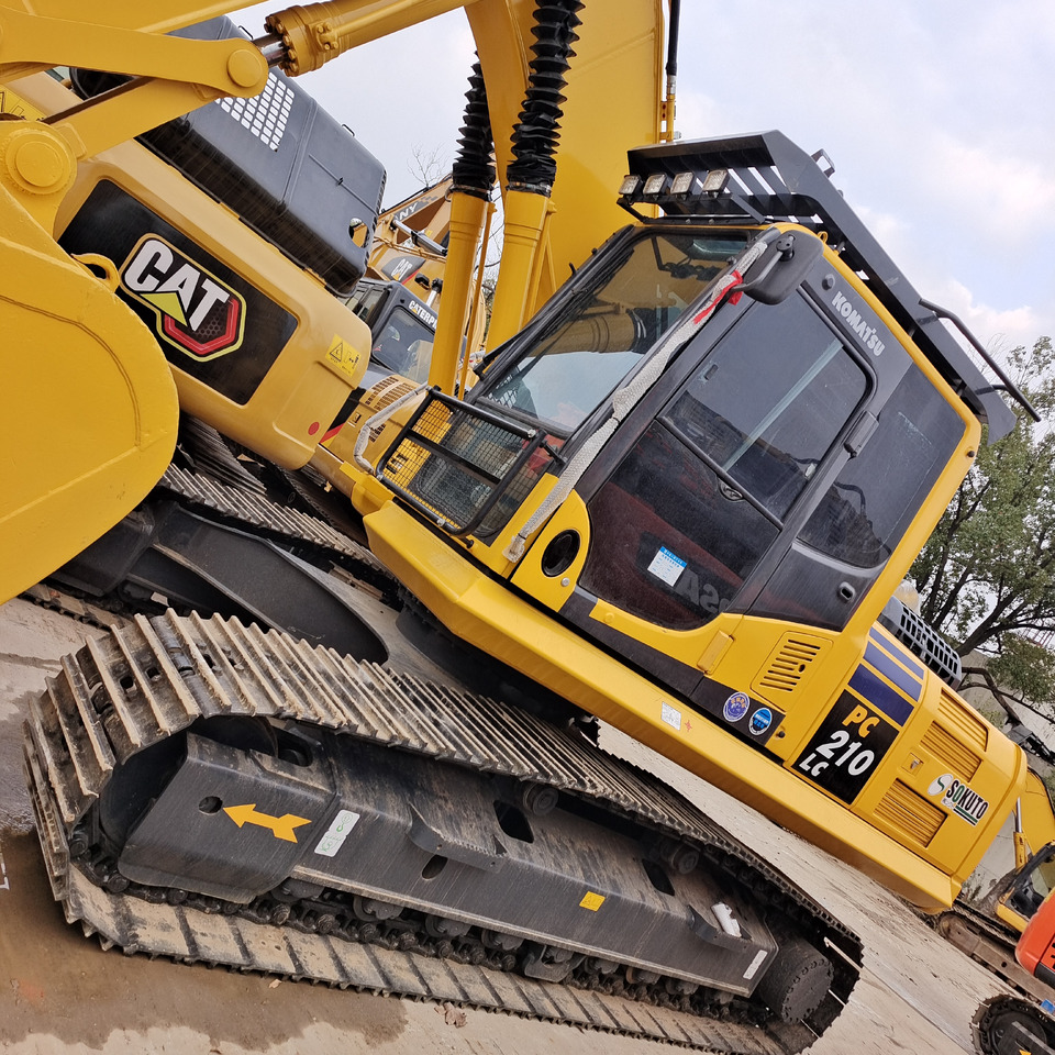 KOMATSU PC210LC-8 PC 210 LC - 8 PC220-8 PC200-8 - Гусеничный экскаватор: фото 4 KOMATSU PC210LC-8 PC 210 LC - 8 PC220-8 PC200-8 - Гусеничный экскаватор: фото 4
