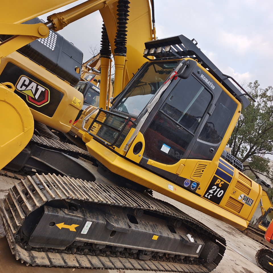 KOMATSU PC210LC-8 PC 210 LC - 8 PC220-8 PC200-8 - Гусеничный экскаватор: фото 1 KOMATSU PC210LC-8 PC 210 LC - 8 PC220-8 PC200-8 - Гусеничный экскаватор: фото 1