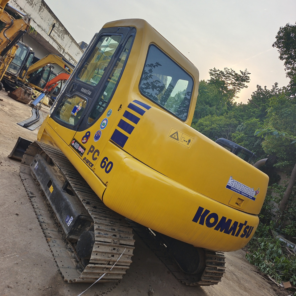 KOMATSU PC60 - Мини-экскаватор: фото 1 KOMATSU PC60 - Мини-экскаватор: фото 1