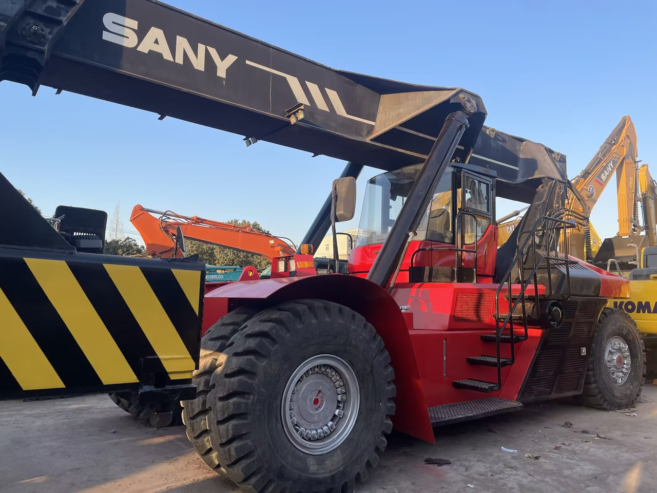 SANY SRSC45C30 - Ричстакер: фото 4 SANY SRSC45C30 - Ричстакер: фото 4