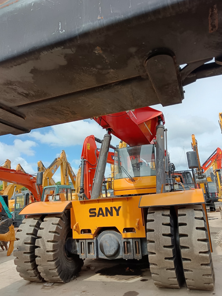 SANY SRSC45C30 REACH CRANE 45 TON - Ричстакер: фото 3 SANY SRSC45C30 REACH CRANE 45 TON - Ричстакер: фото 3