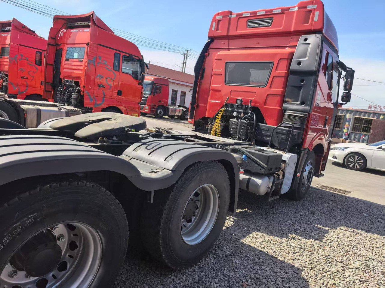 FAW JIEFANG - Тягач: фото 1 FAW JIEFANG - Тягач: фото 1