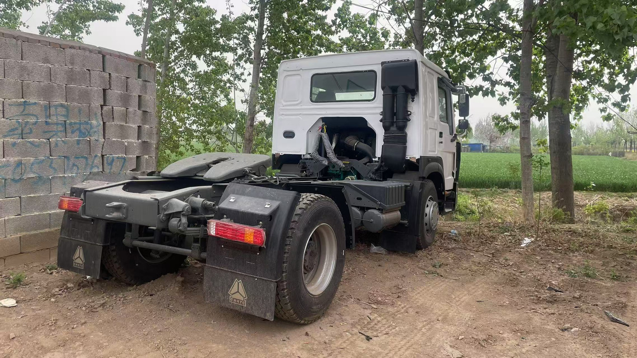 SINOTRUK HOWO 4*2 - Тягач: фото 2 SINOTRUK HOWO 4*2 - Тягач: фото 2