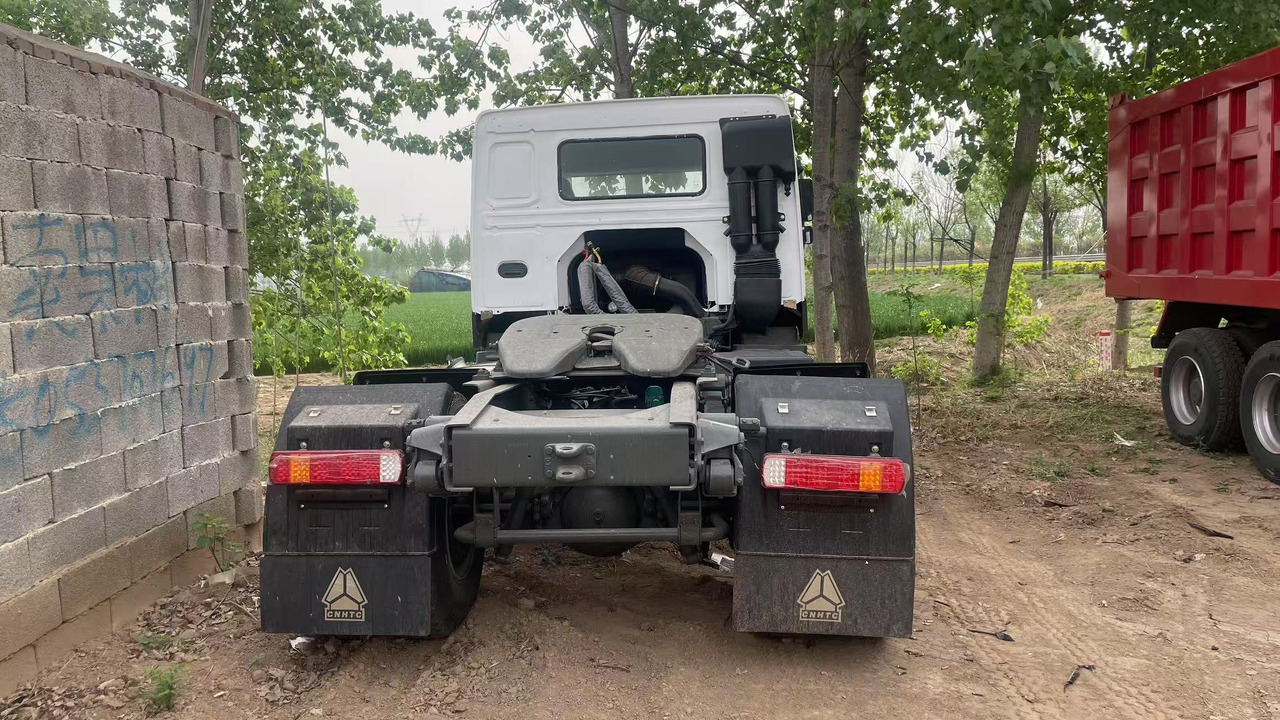 SINOTRUK HOWO 4*2 - Тягач: фото 2 SINOTRUK HOWO 4*2 - Тягач: фото 2