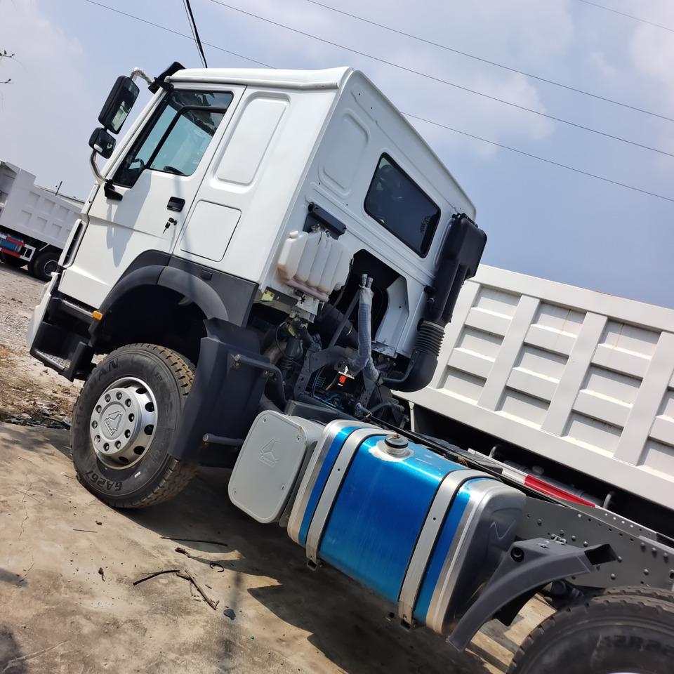 SINOTRUK HOWO 6*4 - Тягач: фото 1 SINOTRUK HOWO 6*4 - Тягач: фото 1