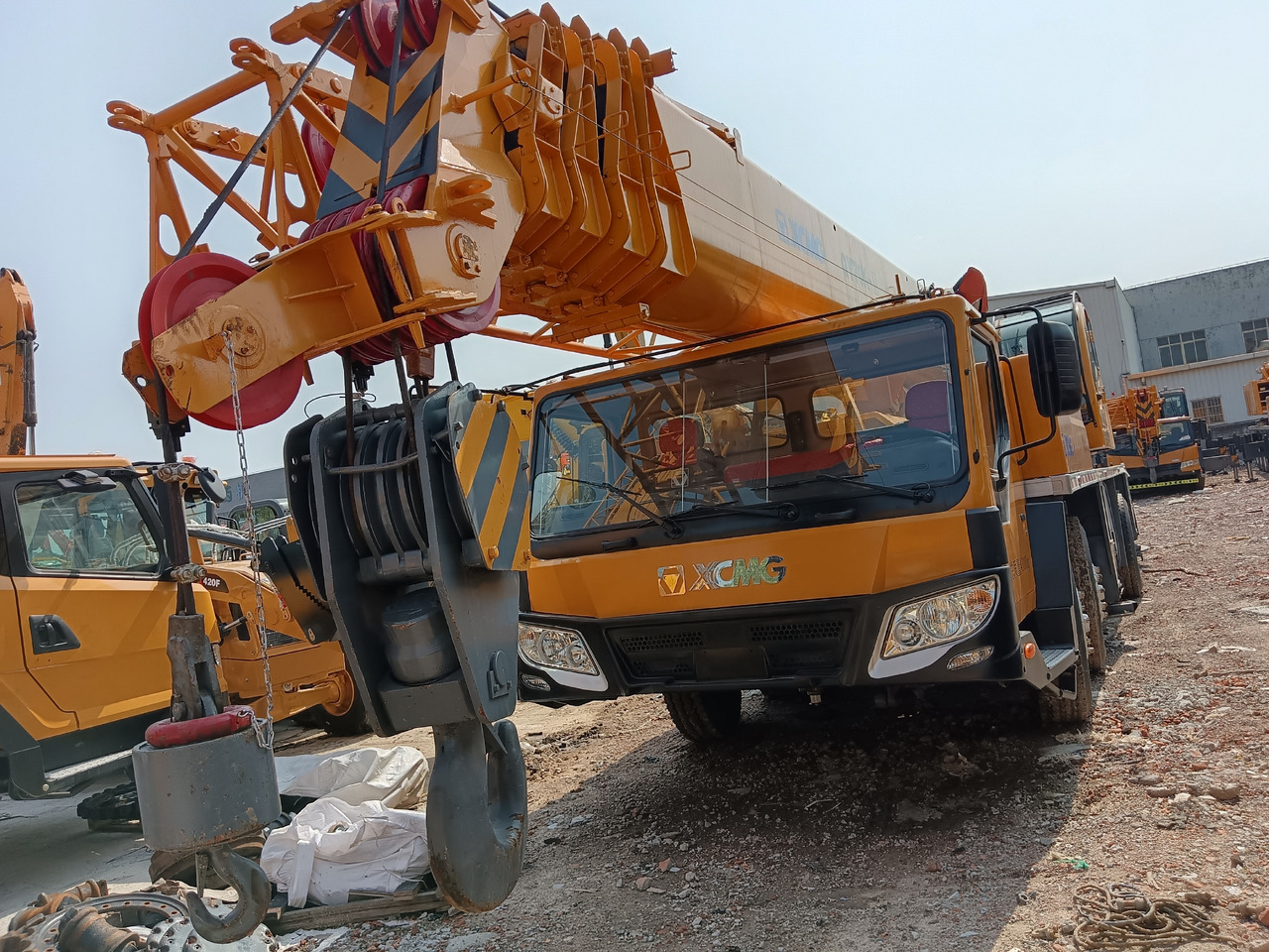 XCMG QY70K 70 TON - Мобильный кран: фото 2 XCMG QY70K 70 TON - Мобильный кран: фото 2