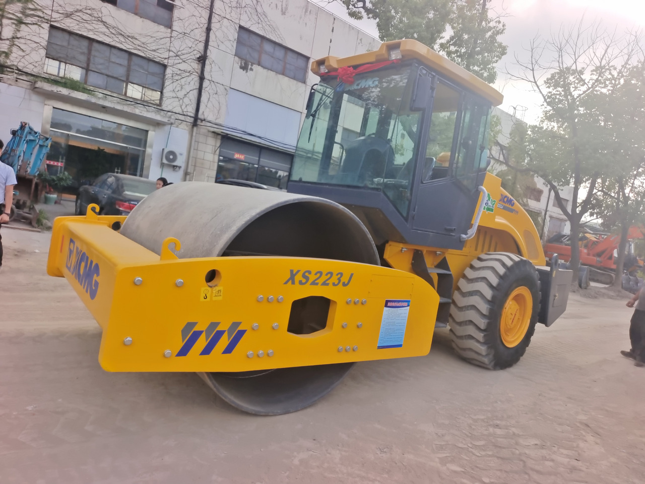 XCMG XS 223J - Дорожный каток: фото 4 XCMG XS 223J - Дорожный каток: фото 4