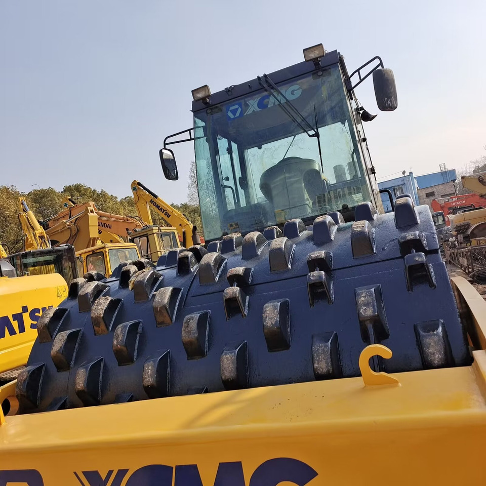Дорожный каток XCMG XS 223J WITH SHEEPFOOT PAD: фото 1