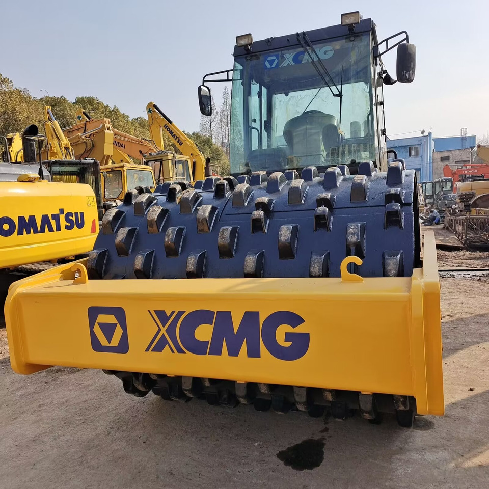 XCMG XS223J - Дорожный каток: фото 2 XCMG XS223J - Дорожный каток: фото 2