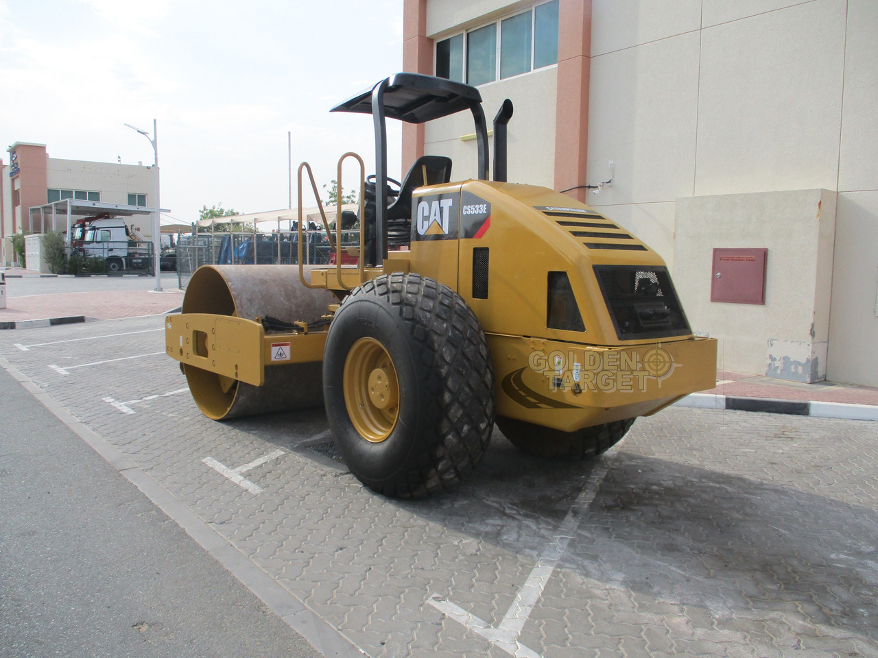CATERPILLAR CS533E VIBRATORY ROLLER - Дорожный каток: фото 4 CATERPILLAR CS533E VIBRATORY ROLLER - Дорожный каток: фото 4