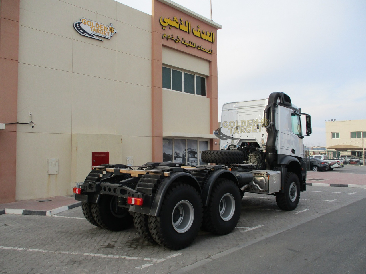 Mercedes-Benz Arocs 3342 6x6 Head Truck - Тягач: фото 3 Mercedes-Benz Arocs 3342 6x6 Head Truck - Тягач: фото 3