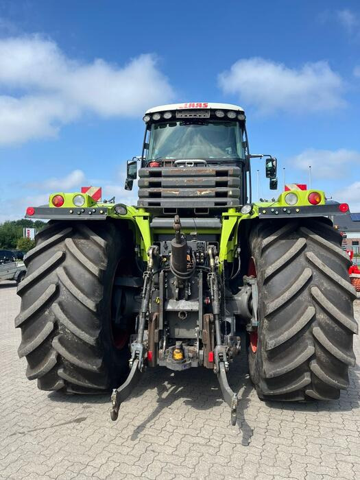 Claas Xerion 5000 Trac - Трактор: фото 5 Claas Xerion 5000 Trac - Трактор: фото 5