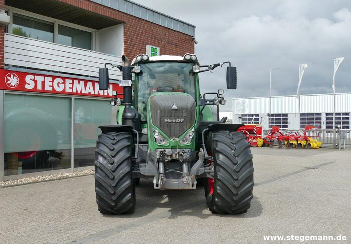 Fendt 826 Vario - Трактор: фото 1 Fendt 826 Vario - Трактор: фото 1