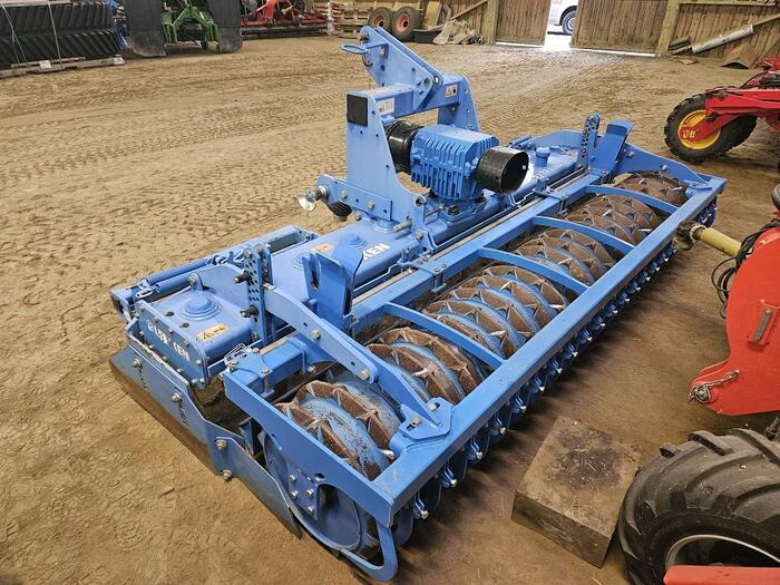 Lemken Zirkon 12/300 - Активная борона: фото 4 Lemken Zirkon 12/300 - Активная борона: фото 4