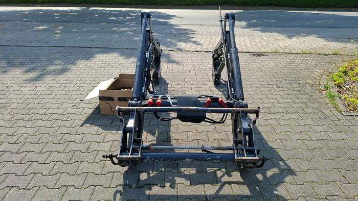 Stoll ClassicLine CL755 + Solid 35-18 2 Schwingen für 1 Preis - Фронтальный погрузчик для трактора: фото 1 Stoll ClassicLine CL755 + Solid 35-18 2 Schwingen für 1 Preis - Фронтальный погрузчик для трактора: фото 1
