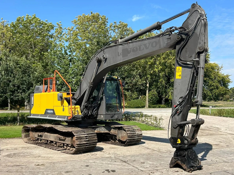 Volvo EC 220 EL Rupskraan Graafmachine DUTCH EXCAVATOR - Гусеничный экскаватор: фото 1 Volvo EC 220 EL Rupskraan Graafmachine DUTCH EXCAVATOR - Гусеничный экскаватор: фото 1