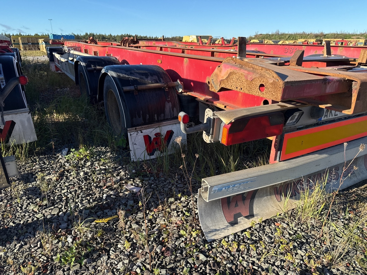 Lastväxlarsläp NÄRKO D4YF51H11 -2007 REP OBJEKT - Прицеп мультилифт/ Бункеровоз: фото 1 Lastväxlarsläp NÄRKO D4YF51H11 -2007 REP OBJEKT - Прицеп мультилифт/ Бункеровоз: фото 1