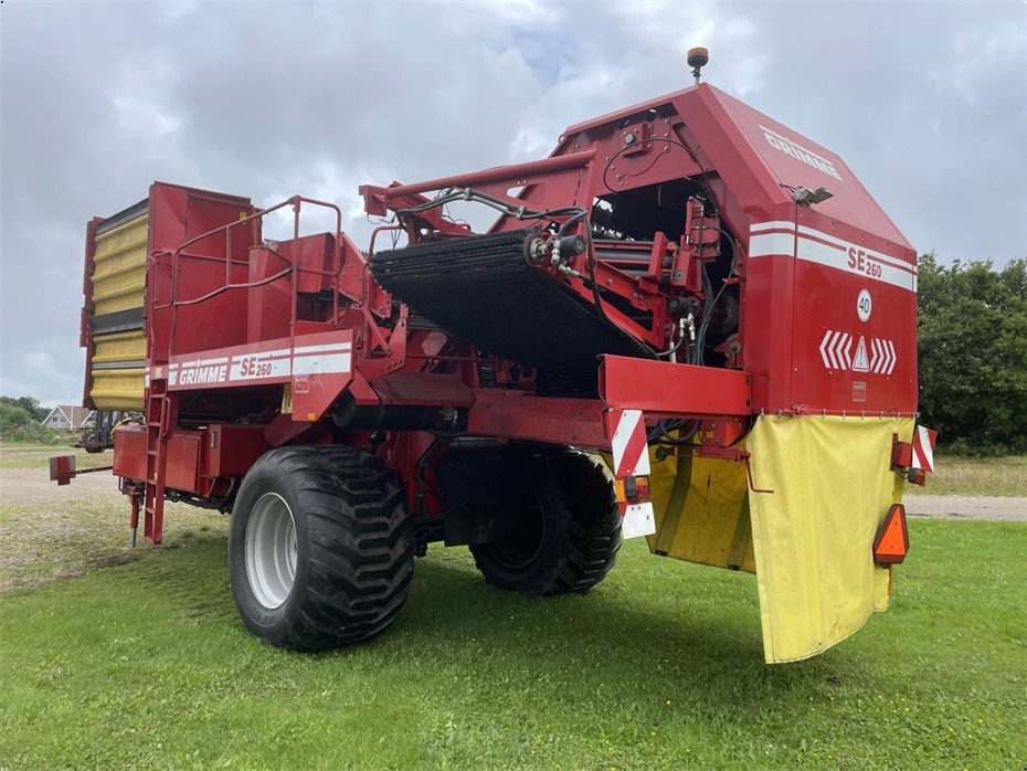 Grimme
SE 260 - Картофелеуборочный комбайн: фото 1 Grimme
SE 260 - Картофелеуборочный комбайн: фото 1