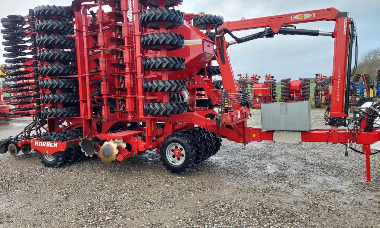 Horsch Pronto 8 DC - DouDrill og kran - Сеялка: фото 1 Horsch Pronto 8 DC - DouDrill og kran - Сеялка: фото 1