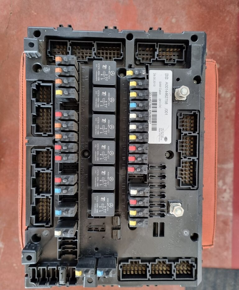 Mercedes-Benz GRUNDMODUL ACTROS MP4 A0014465158 Mercedes-Benz ACTROS MP4 EURO 6 - Предохранитель для Грузовиков: фото 1 Mercedes-Benz GRUNDMODUL ACTROS MP4 A0014465158 Mercedes-Benz ACTROS MP4 EURO 6 - Предохранитель для Грузовиков: фото 1