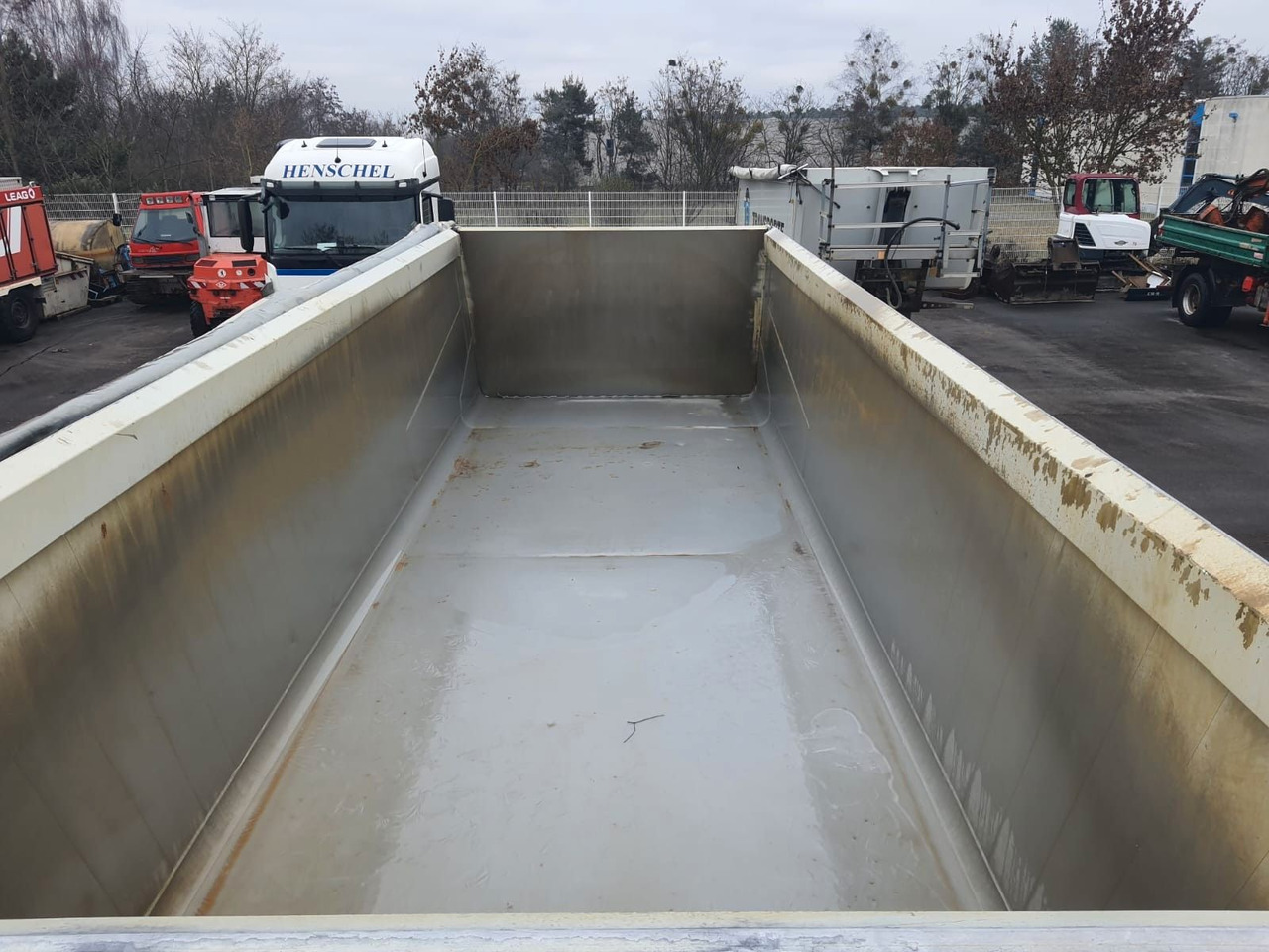 Schmitz Cargobull SKI 24 SL 7.2 Alumulde Kasten - Самосвальный полуприцеп: фото 4 Schmitz Cargobull SKI 24 SL 7.2 Alumulde Kasten - Самосвальный полуприцеп: фото 4