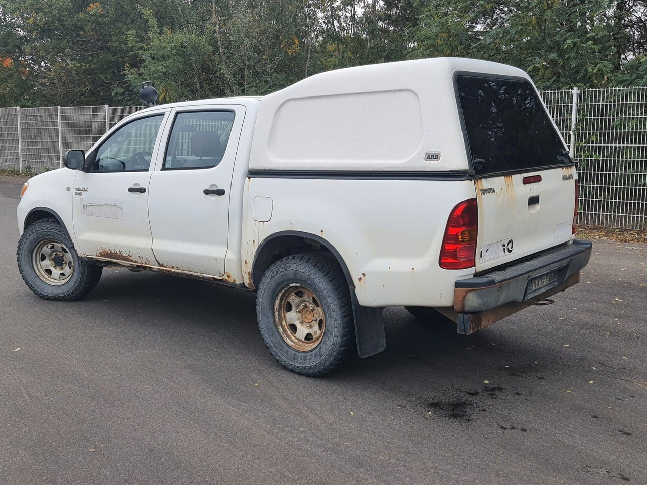 Toyota Hilux Double Cab 4x4 - Внедорожник: фото 3 Toyota Hilux Double Cab 4x4 - Внедорожник: фото 3