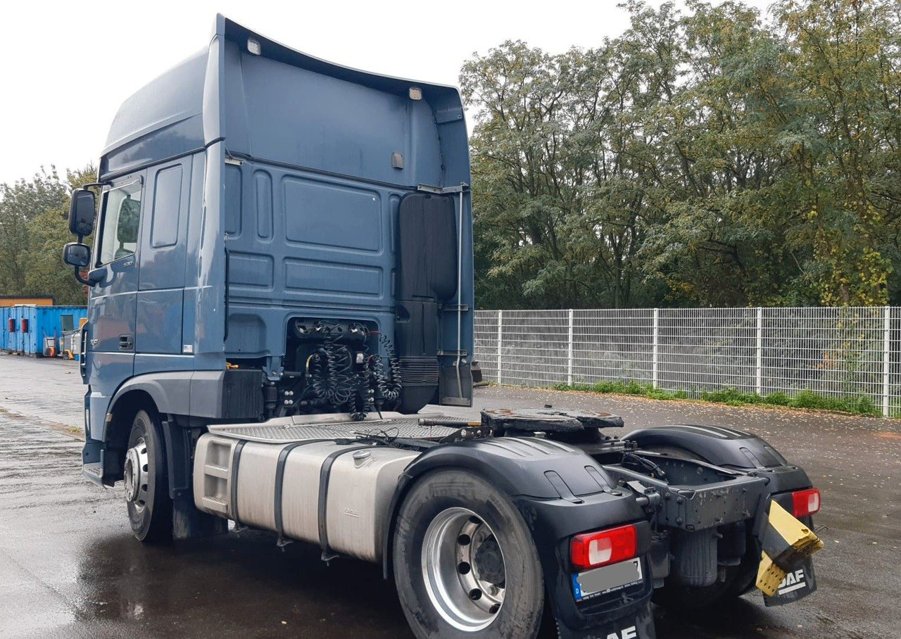 DAF XF 530 SSC Kipphydraulik, Standklima, Retarder - Тягач: фото 4 DAF XF 530 SSC Kipphydraulik, Standklima, Retarder - Тягач: фото 4