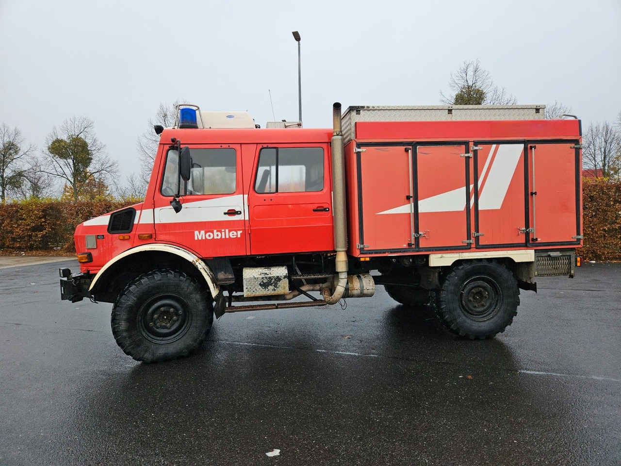 Unimog U4000 4x4 DOKA Tanklöschfahrzeug Feuerwehr - Грузовик-цистерна: фото 3 Unimog U4000 4x4 DOKA Tanklöschfahrzeug Feuerwehr - Грузовик-цистерна: фото 3
