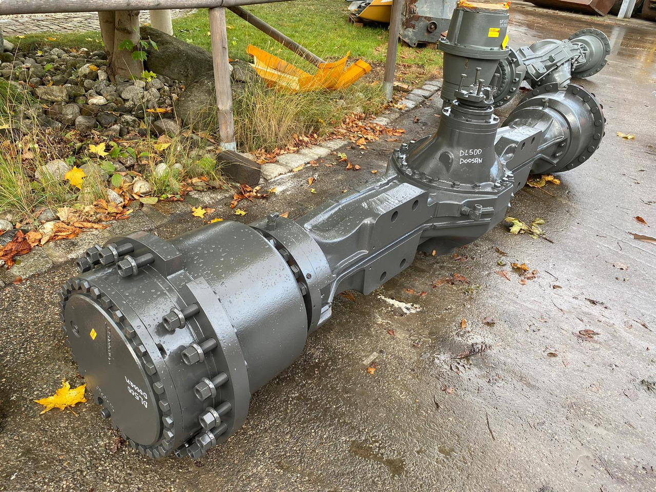 Doosan DL 500 - Ось и запчасти для Строительной техники: фото 1 Doosan DL 500 - Ось и запчасти для Строительной техники: фото 1
