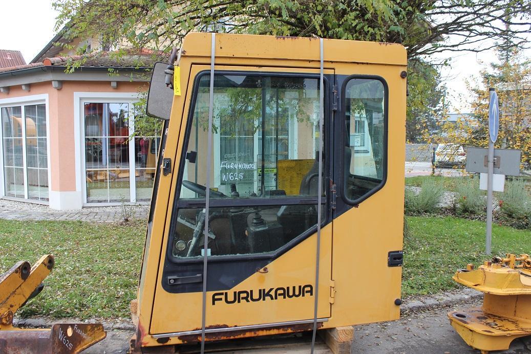 Furukawa W625 - Кабина для Строительной техники: фото 3 Furukawa W625 - Кабина для Строительной техники: фото 3