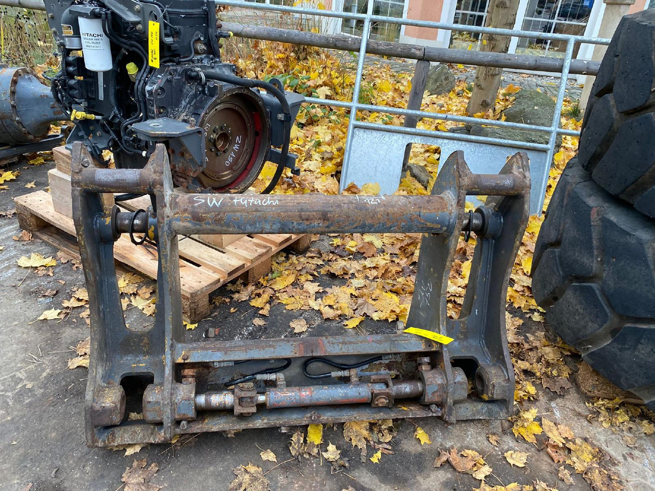Hitachi ZW 150 - Сцепное устройство: фото 4 Hitachi ZW 150 - Сцепное устройство: фото 4