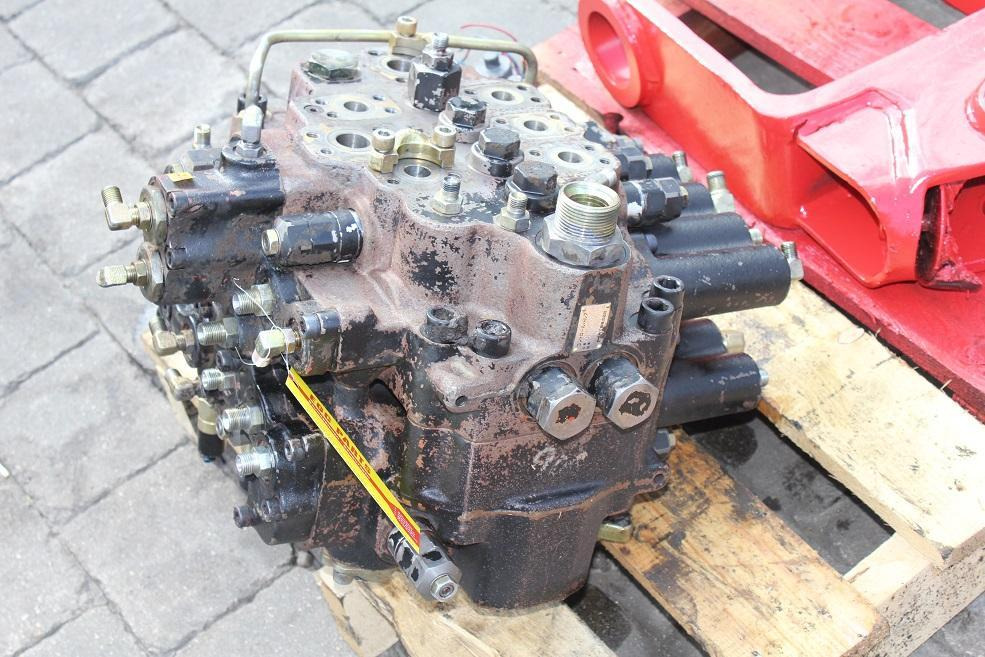 JCB 210 LC - Гидравлический клапан для Строительной техники: фото 4 JCB 210 LC - Гидравлический клапан для Строительной техники: фото 4