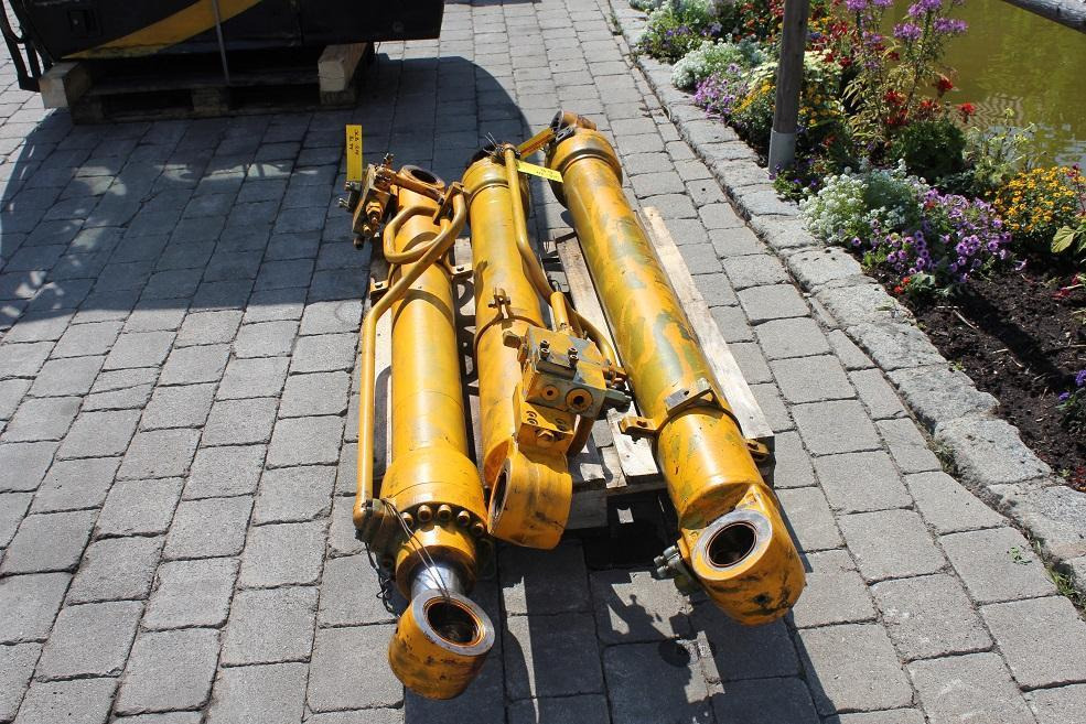 JCB 210 LC - Гидравлический цилиндр для Строительной техники: фото 2 JCB 210 LC - Гидравлический цилиндр для Строительной техники: фото 2